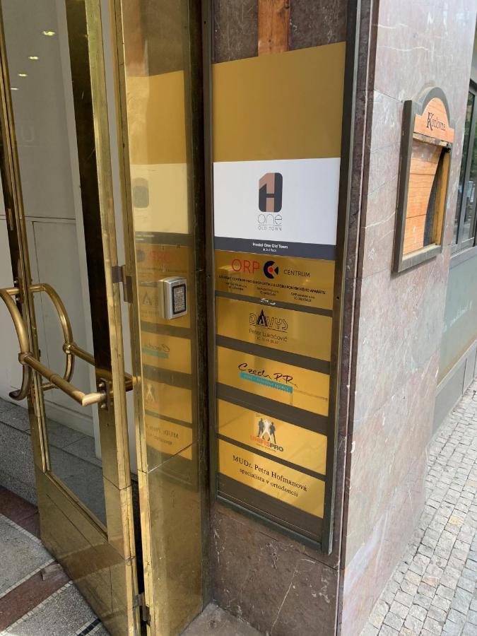 Onefam Old Town Vandrehjem Prag Eksteriør billede