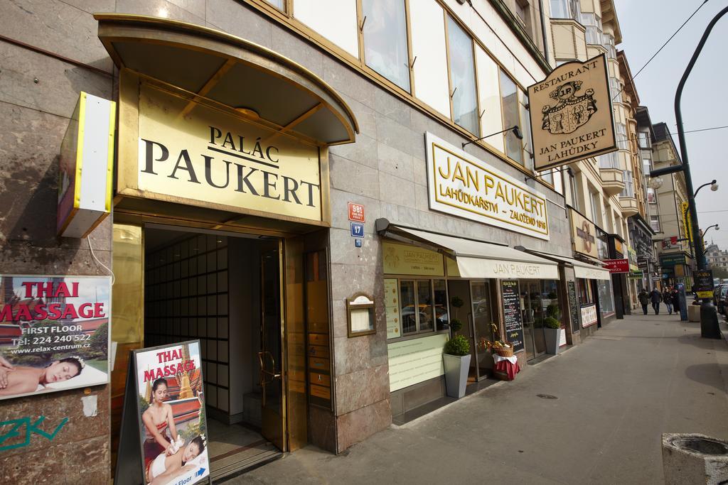 Onefam Old Town Vandrehjem Prag Eksteriør billede